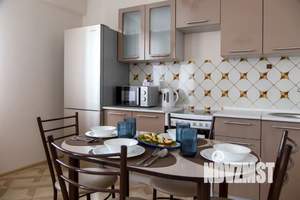 Студия квартира, посуточно, 42м2, 13/17 этаж