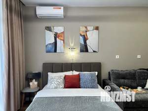 Студия квартира, посуточно, 35м2, 2/19 этаж