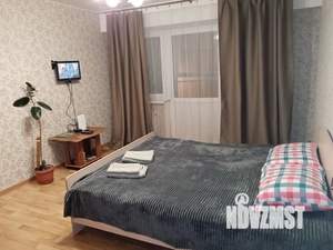 1-к квартира, посуточно, 35м2, 4/9 этаж