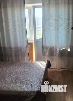 1-к квартира, посуточно, 35м2, 4/9 этаж