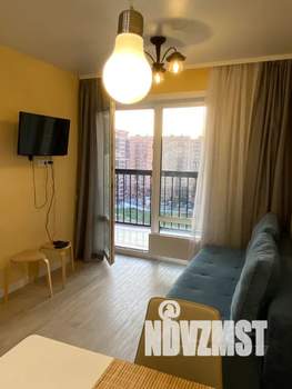 Студия квартира, посуточно, 40м2, 10/17 этаж