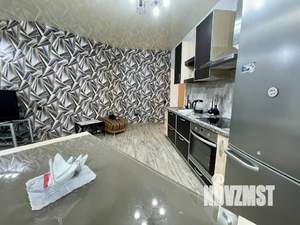 1-к квартира, посуточно, 63м2, 1/1 этаж