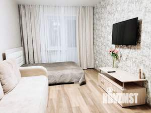 1-к квартира, посуточно, 35м2, 9/16 этаж