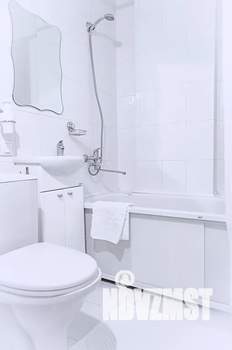 Студия квартира, посуточно, 40м2, 1/9 этаж