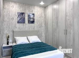 Студия квартира, посуточно, 40м2, 11/18 этаж
