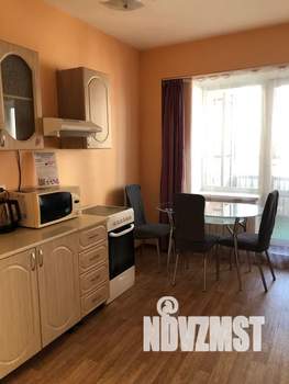 1-к квартира, посуточно, 42м2, 11/16 этаж