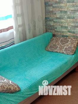 1-к квартира, посуточно, 42м2, 13/16 этаж