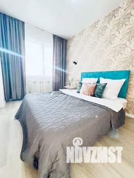 1-к квартира, посуточно, 40м2, 11/16 этаж