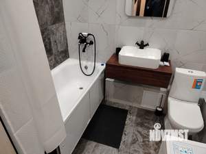 Студия квартира, на длительный срок, 45м2, 1/9 этаж