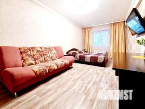 1-к квартира, посуточно, 50м2, 8/10 этаж