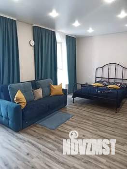 Студия квартира, посуточно, 35м2, 6/13 этаж