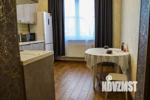 1-к квартира, посуточно, 32м2, 2/17 этаж