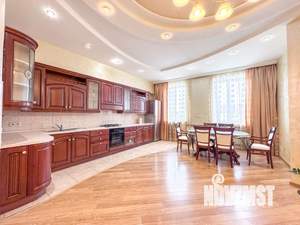 3-к квартира, на длительный срок, 96м2, 4/4 этаж