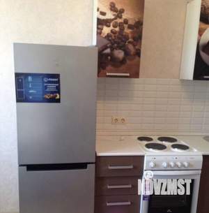 1-к квартира, на длительный срок, 44м2, 8/18 этаж