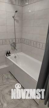 Студия квартира, посуточно, 43м2, 2/9 этаж