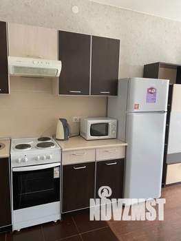 Студия квартира, посуточно, 35м2, 15/15 этаж