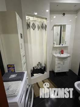 Студия квартира, посуточно, 32м2, 3/12 этаж