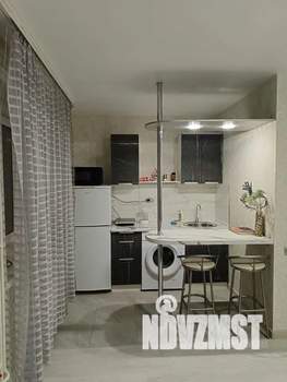 1-к квартира, посуточно, 35м2, 2/13 этаж