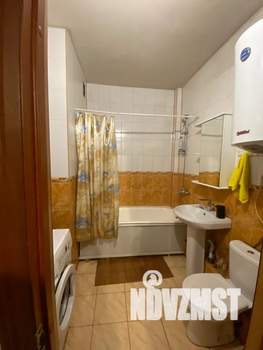 Студия квартира, посуточно, 42м2, 8/9 этаж