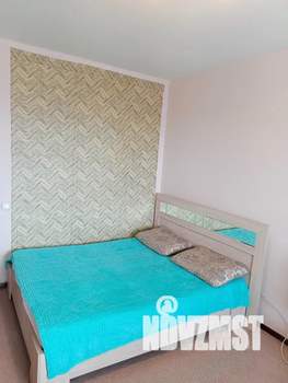 1-к квартира, посуточно, 42м2, 13/16 этаж