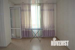 Студия квартира, посуточно, 42м2, 11/15 этаж