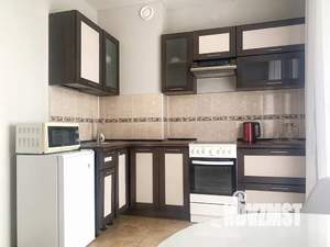 1-к квартира, посуточно, 39м2, 7/16 этаж