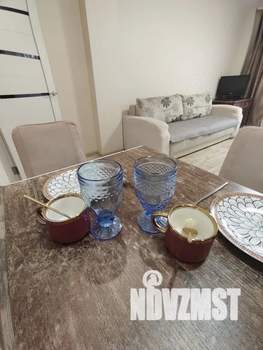 Студия квартира, посуточно, 43м2, 2/9 этаж