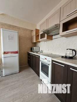 1-к квартира, посуточно, 38м2, 2/9 этаж