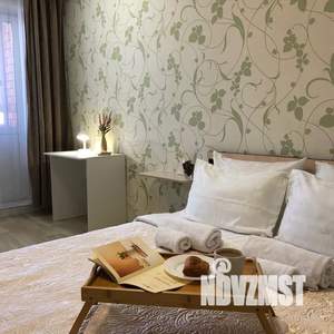 1-к квартира, посуточно, 40м2, 13/16 этаж