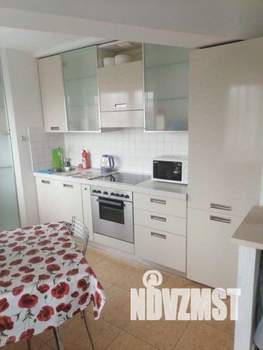 2-к квартира, посуточно, 50м2, 1/1 этаж