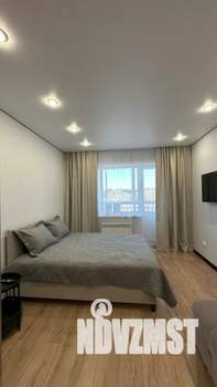 1-к квартира, посуточно, 33м2, 9/17 этаж