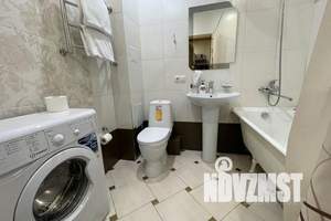 2-к квартира, посуточно, 45м2, 8/17 этаж