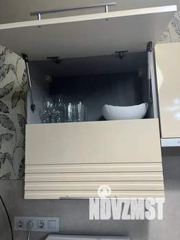 Студия квартира, посуточно, 40м2, 1/4 этаж