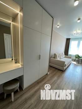 Студия квартира, посуточно, 34м2, 13/16 этаж