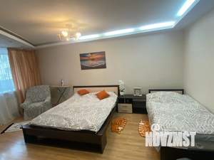 Студия квартира, посуточно, 35м2, 2/5 этаж