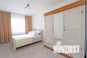 2-к квартира, посуточно, 60м2, 2/18 этаж