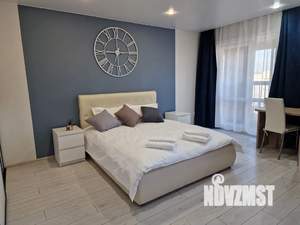 Студия квартира, посуточно, 45м2, 10/10 этаж