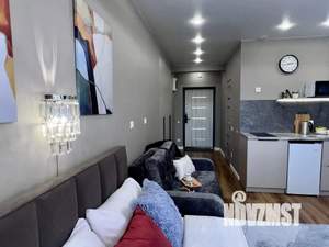 Студия квартира, посуточно, 35м2, 2/19 этаж