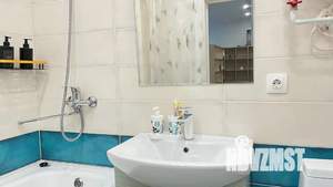 Студия квартира, посуточно, 34м2, 1/10 этаж