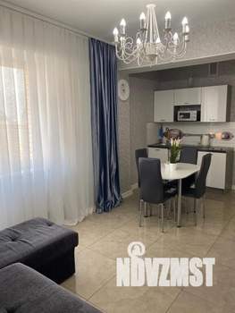 1-к квартира, посуточно, 50м2, 1/1 этаж