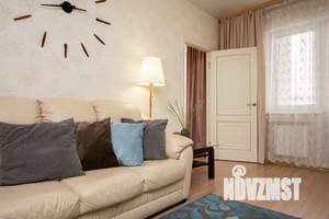 1-к квартира, посуточно, 56м2, 1/1 этаж