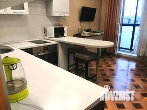 Студия квартира, посуточно, 35м2, 4/9 этаж