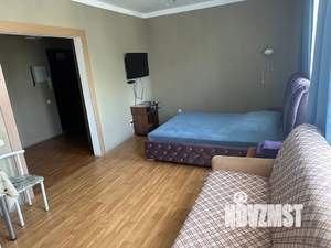 Студия квартира, посуточно, 35м2, 5/8 этаж
