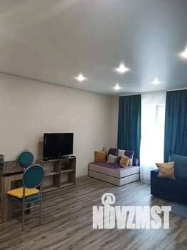 Студия квартира, посуточно, 35м2, 6/13 этаж