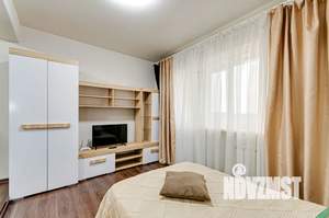 1-к квартира, посуточно, 42м2, 8/18 этаж