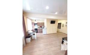 2-к квартира, посуточно, 80м2, 1/1 этаж