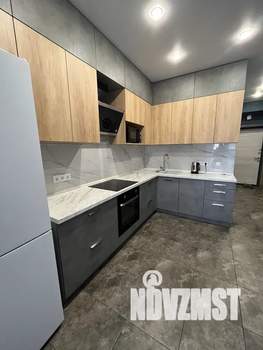 Студия квартира, посуточно, 40м2, 5/9 этаж