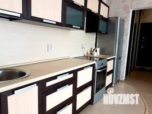 Студия квартира, посуточно, 36м2, 13/16 этаж