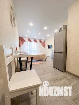 Студия квартира, посуточно, 30м2, 6/17 этаж