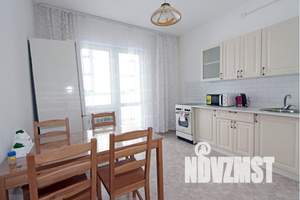 2-к квартира, посуточно, 60м2, 2/18 этаж